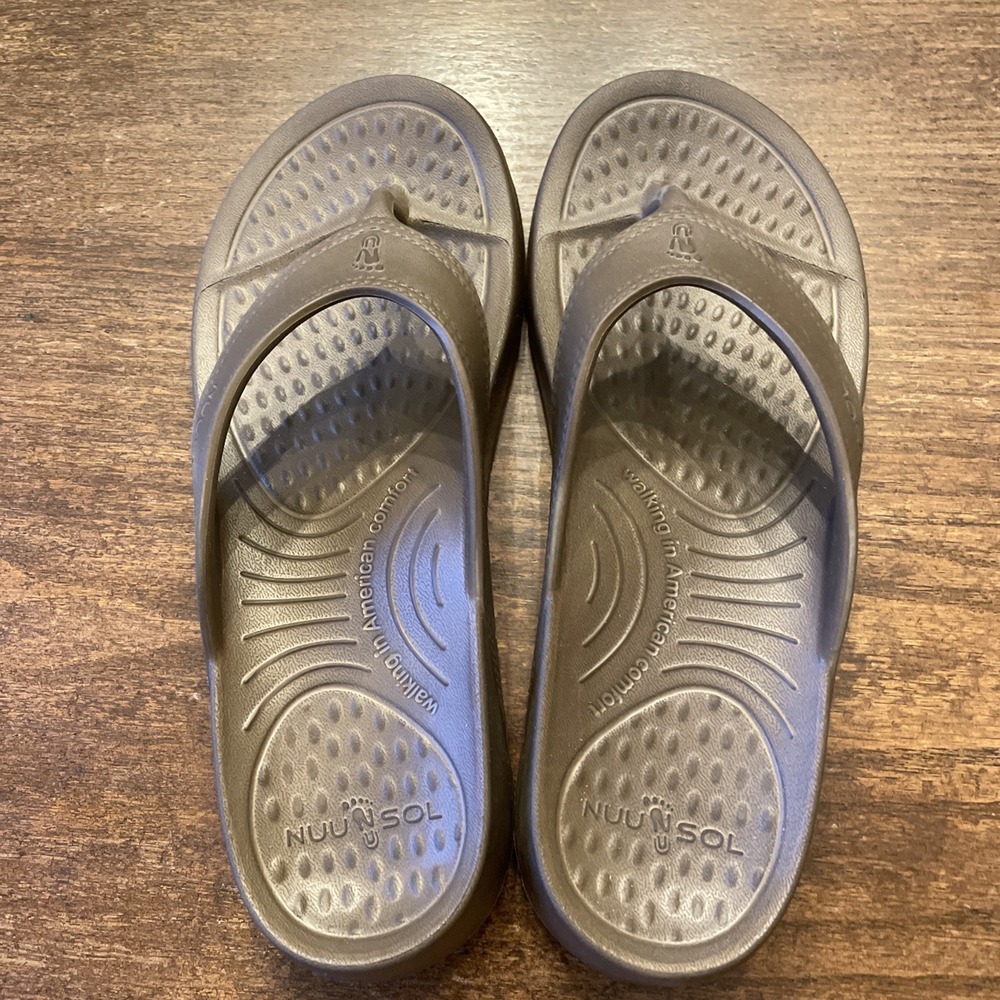 NUUSOL Cascade Women's Flip Flop Smoked Bronze W8 M7 USA Made  New